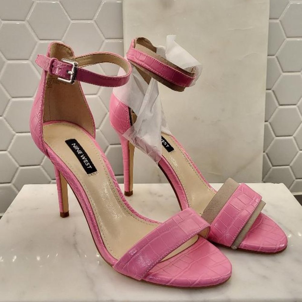 NINE WEST BUBBLE GUM PINK ANKLE STRAP SANDALS